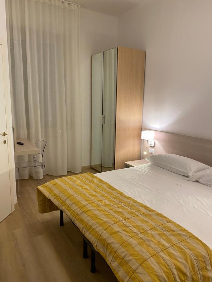 Hotel Rio Alassio Bagian luar foto